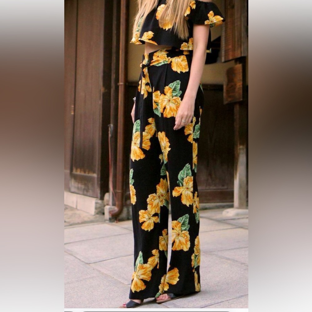 Zara Floral Black and Yellow Palazzo Trousers NWT